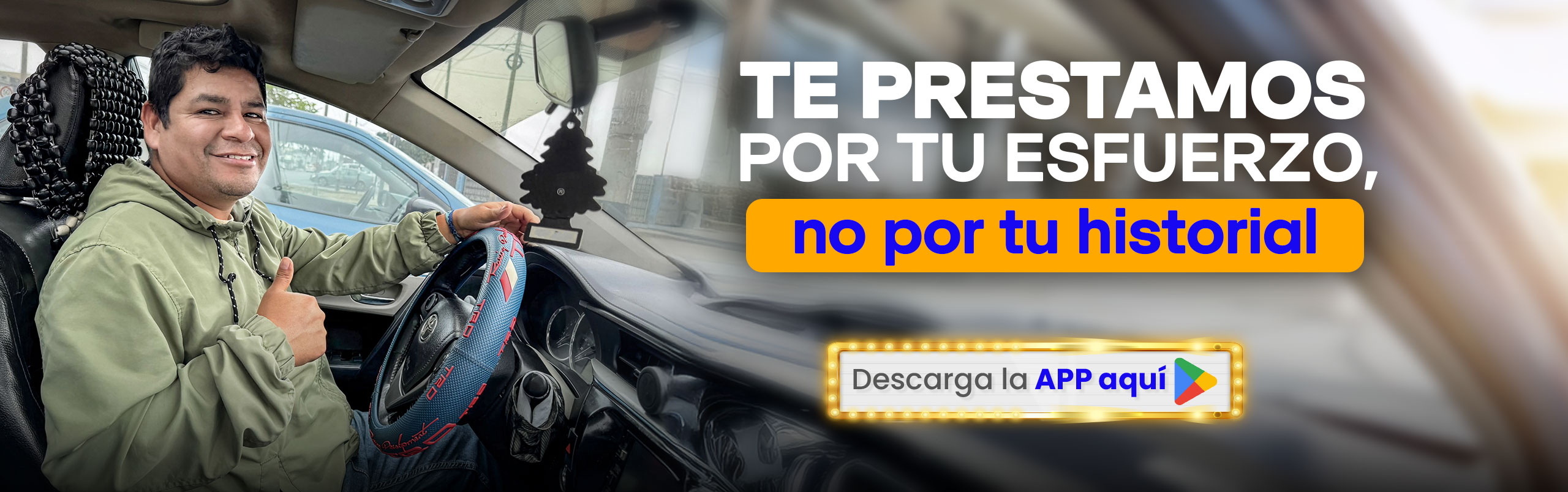 alt="Taxista independiente accediendo a préstamo GNV sin historial crediticio. En Credimovil premiamos el esfuerzo diario."